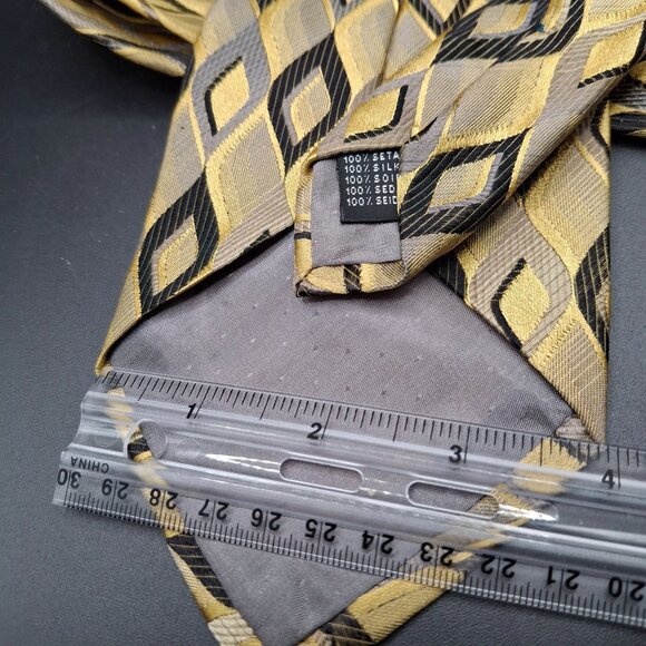 Fratelli Moda Italian Silk Tie Gold & Black Geometric Diamond Pattern - Picture 4 of 4